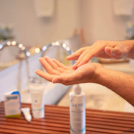 DHEMS Gel Limpiador Para Pieles Grasas Limpiador en espuma suave, pieles con tendencia acnéica. Limpia en profundidad eliminando la suciedad y el exceso de sebo (Gel Limpiador)