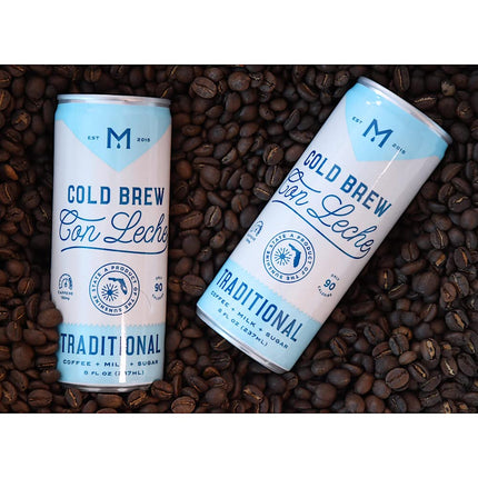 Café HECHO Tradicional Cold Brew Con Leche.