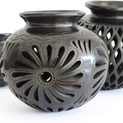 Handmade Mexican Clay Decor Vase/Pot, Perfect for Home Decor, Flowers (Straw Base not Included) (Flowers, 6inx5.5in)